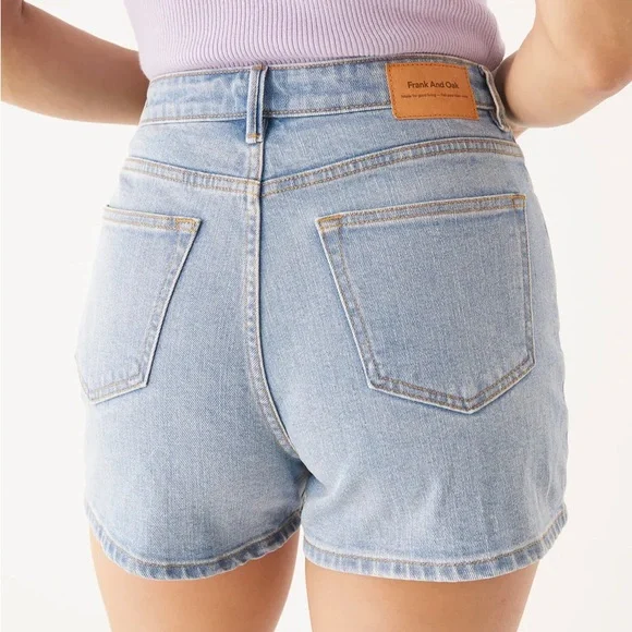 💙 Frank & Oak Stevie Good Cotton Jean Shorts in Light Indigo 💙 - Picture 2 of 3